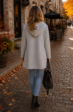 Vest met capuchon | Dames tussen jas/vest met strakke lijnen en tijdloos design