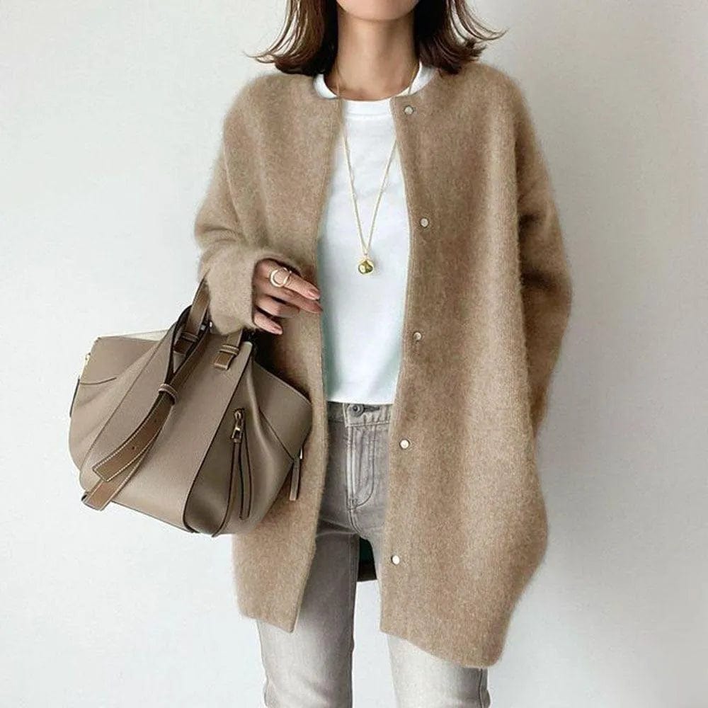 Elegant Women's Cardigan for Any Outfit