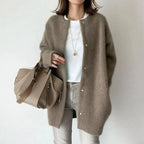 Elegant Women's Cardigan for Any Outfit