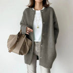 Elegant Women's Cardigan for Any Outfit